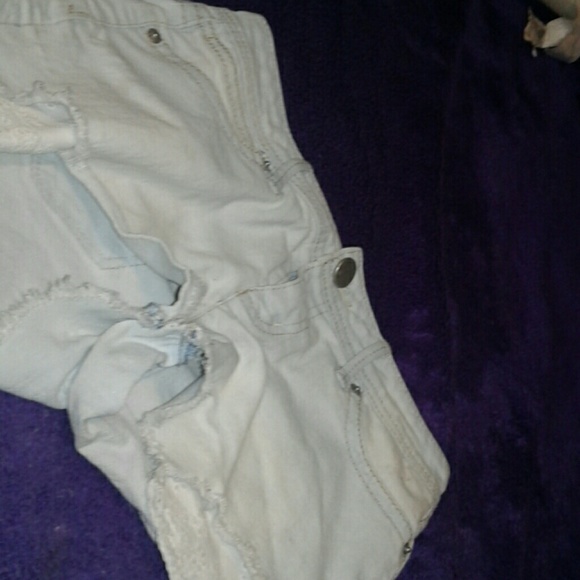 No Boundaries Pants - Great shorts